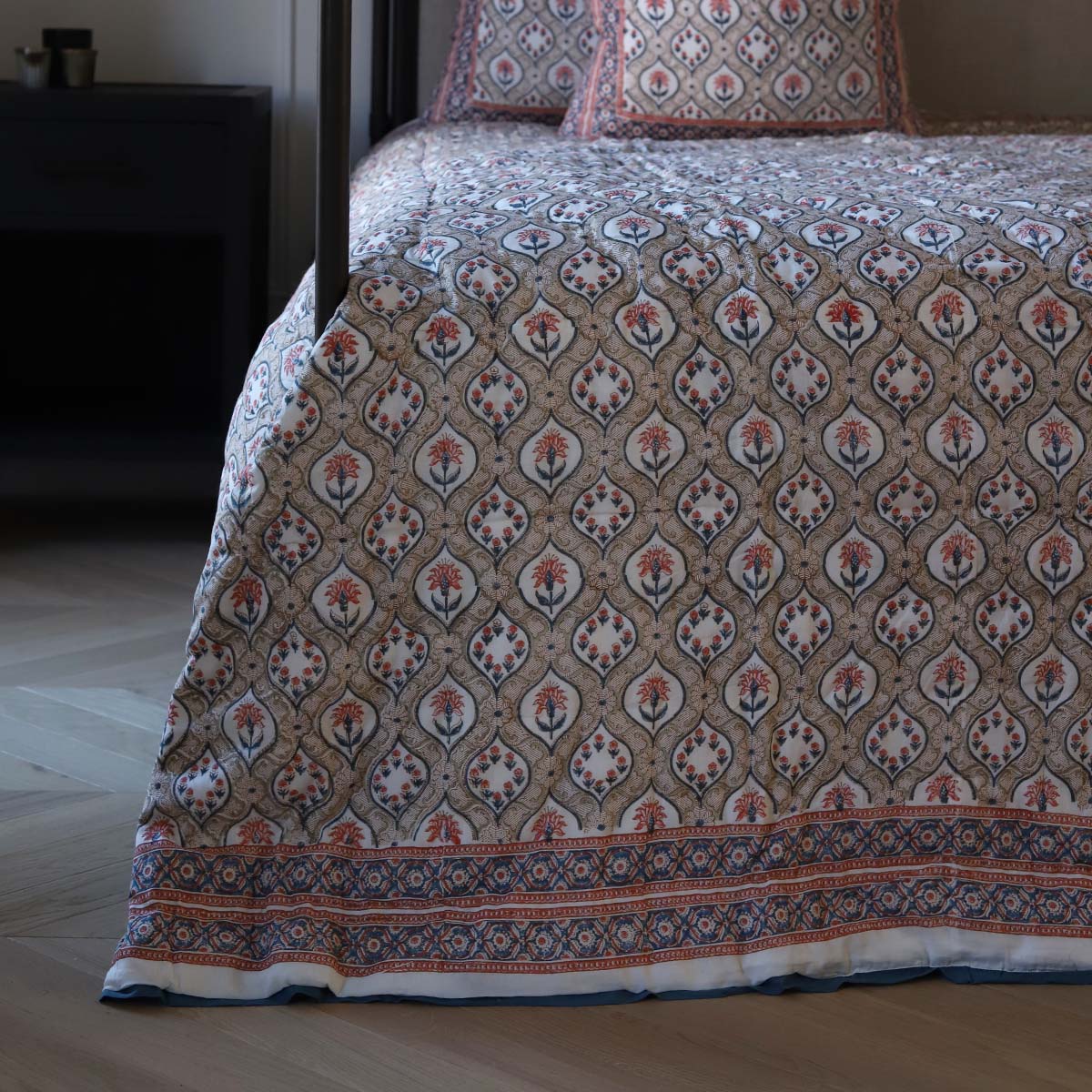 block printed BIGGIE BEST