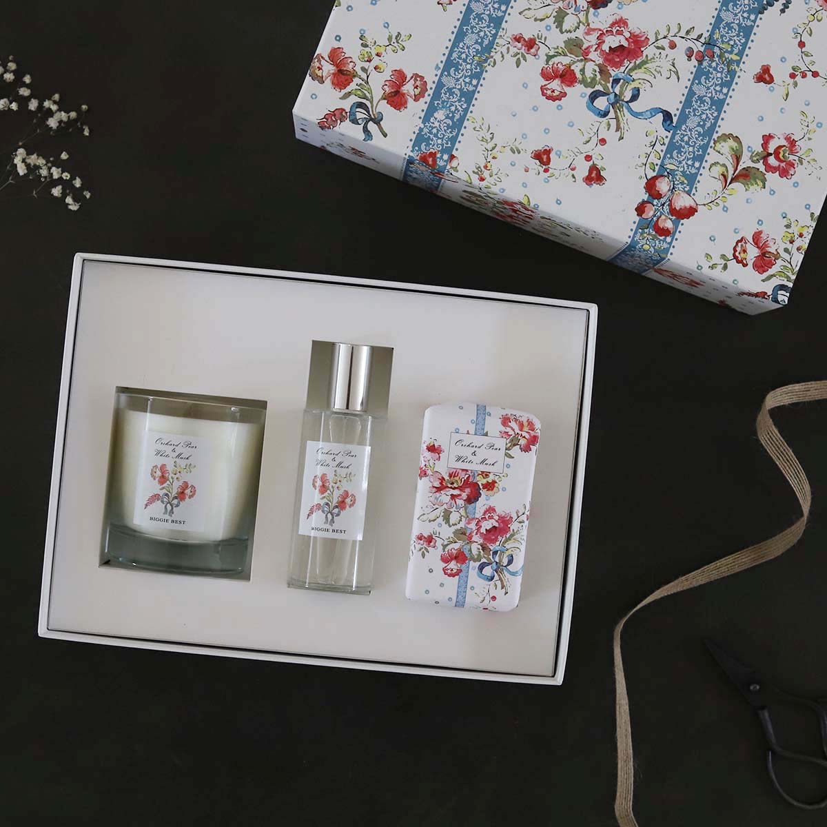 ORCHARD PEAR & WHITE MUSK GIFT SET BIGGIE BEST