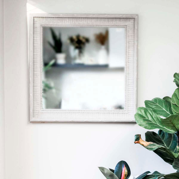 This mirror can be hung over the mantelpiece, in the hallway or in a bedroom. It will add a touch of elegance to your home, all the while creating instant light, space and dimension.