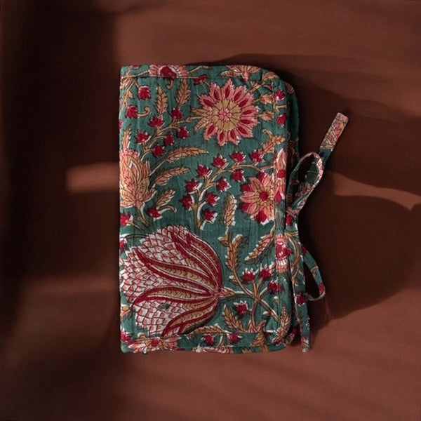 Lrg green floral jewellery roll