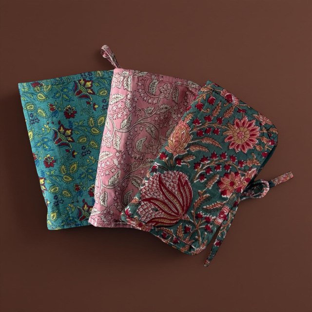 Lrg green floral jewellery roll
