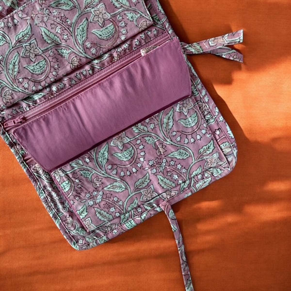 Lrg pink floral jewellery roll