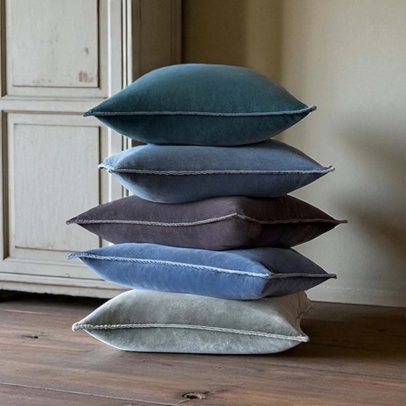 DENIM BLUE STONEWASHED VELVET CUSHION MD