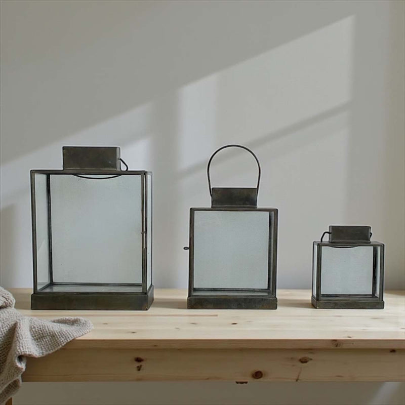 Small aged baki square lantern 15cm