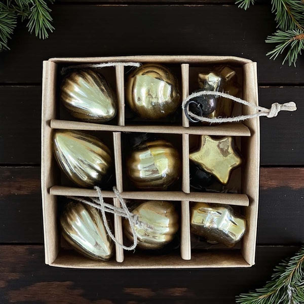 set 9 mini gold baubles