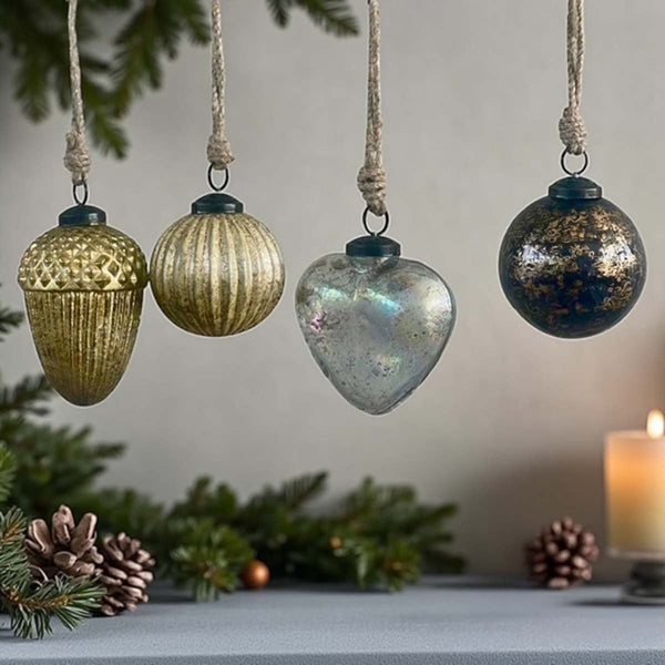 ant gold striped bauble