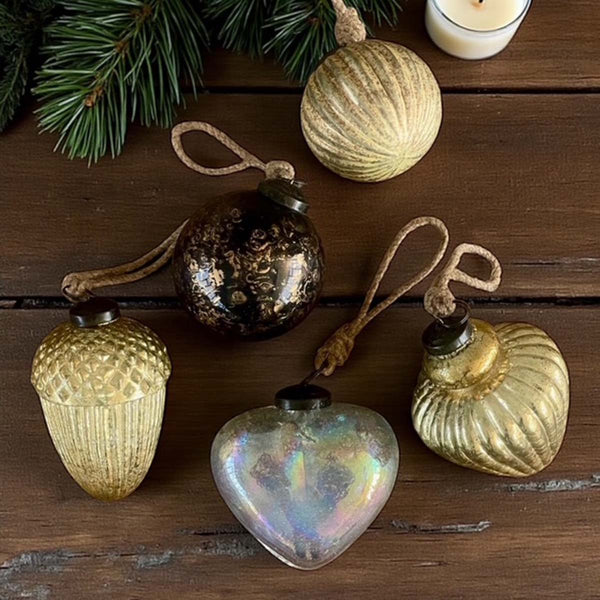 ant gold orb bauble
