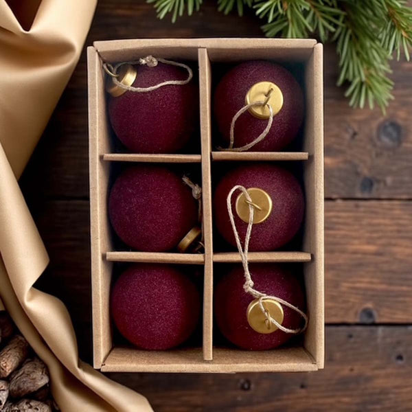 Felt baubles set 6 - cherry