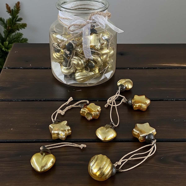 48 pcs of gold mini baubles (W)