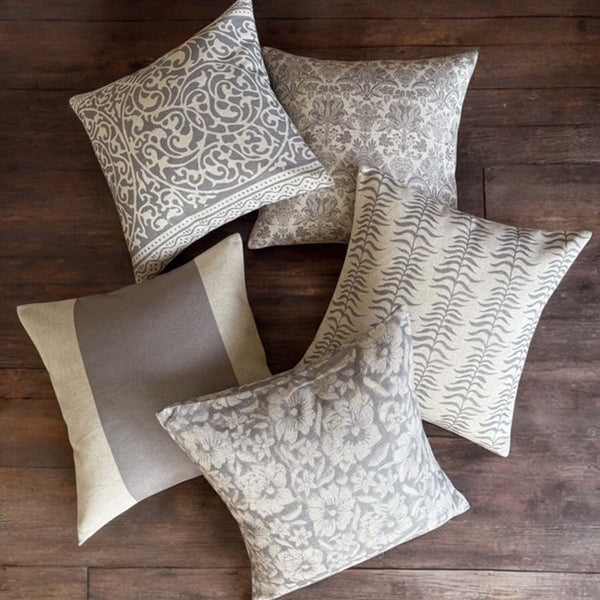 Circle lichen cushion