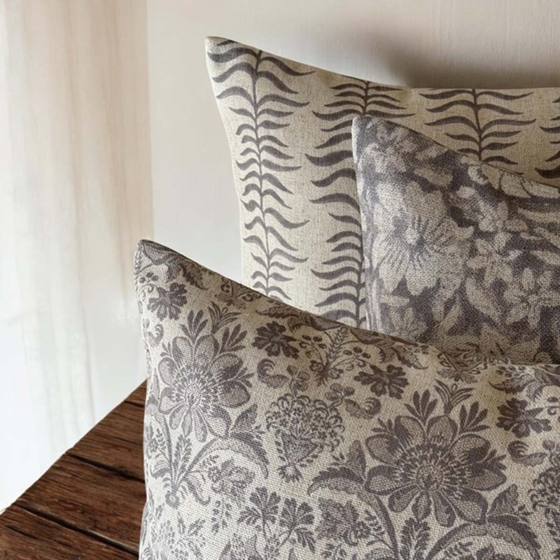 Vine stone cushion