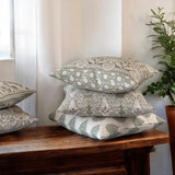 Amicus, olive cushion