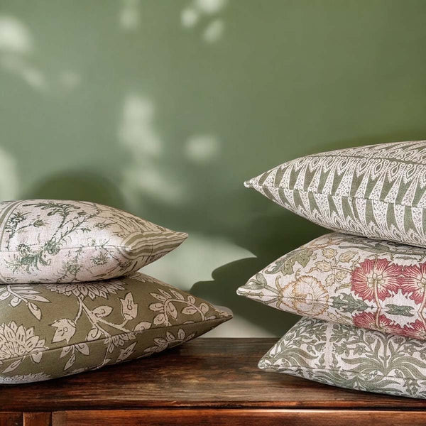 Oriental garden, green cushion