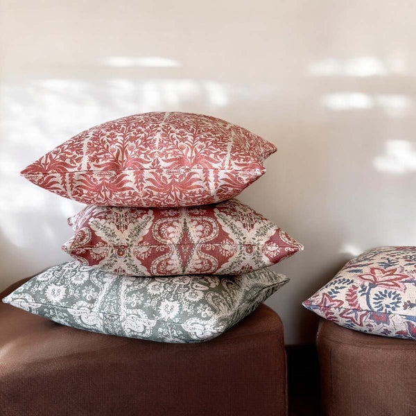 Antiquita, rouge cushion (W)