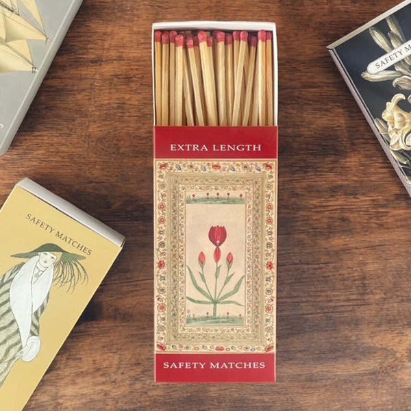 Red flower extra length match box