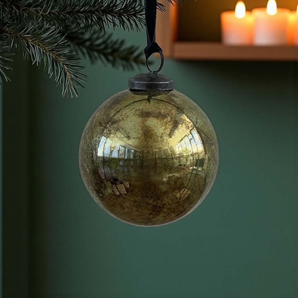 Gold shimmer bauble
