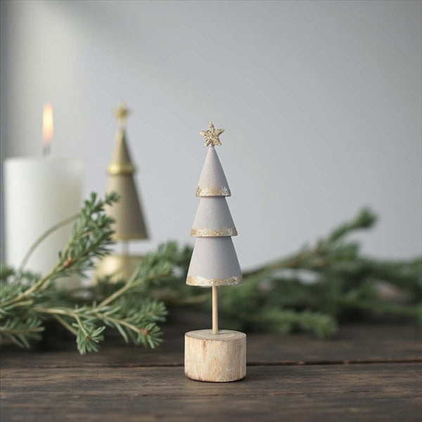 medium grey gold tree on stump