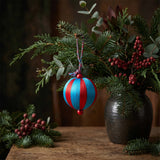 Lrg bl/red stripy bauble