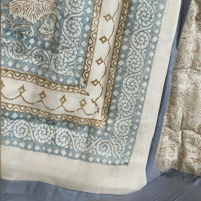 Arushi bedspread