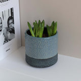 16cm detailed deep blue detailed pot