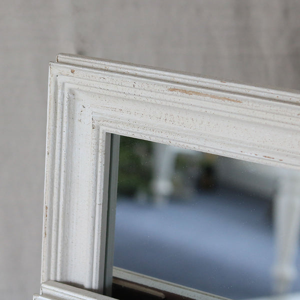 Medium ant white window mirror (W)