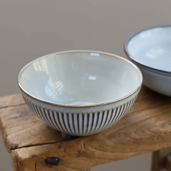 Beautiful ceramics which will grace any table or eating area. Mix and match with other piece to create interest.