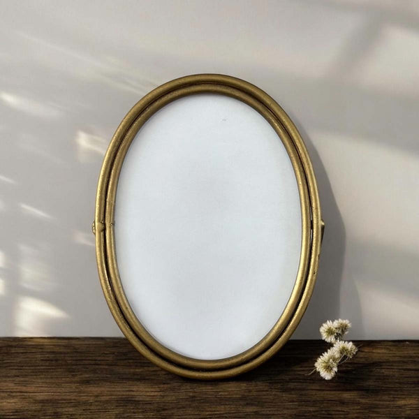 lido oval frame gold