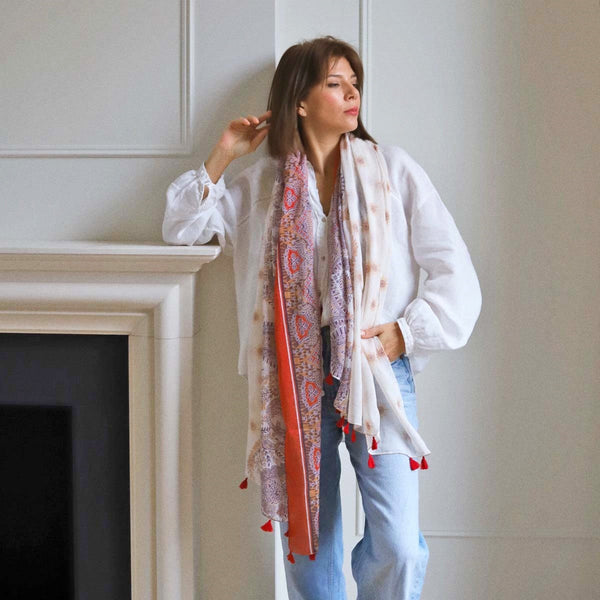 sunshine red border tassel scarf(W)