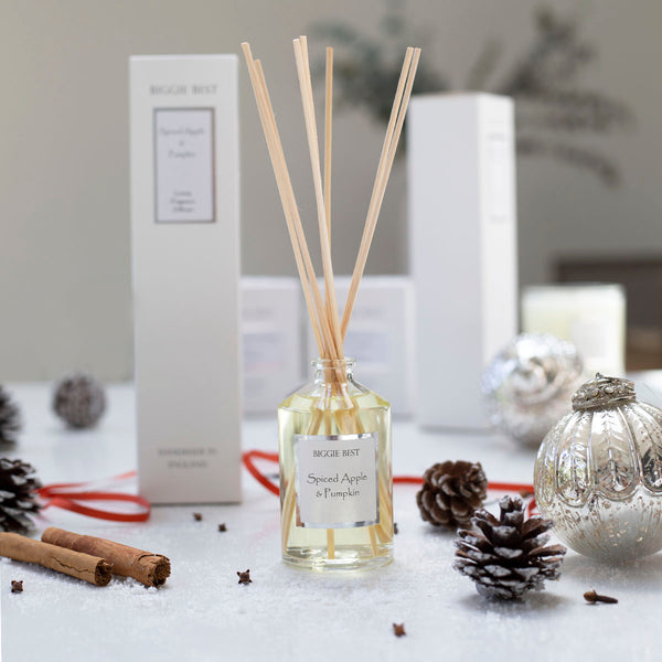 Simple and stylish in design, this beautiful diffuser fragrances your home with it's rich scent. The bamboo reeds slowly diffuse the aromatic oil into the air, with the scent lasting for up to three months. No flame needed!