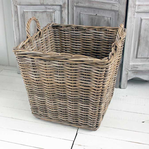 Square Kubu Basket

Antique Washed