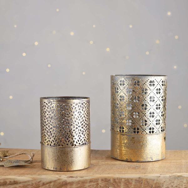 MEDIUM GOLD CANDLE HOLDER
