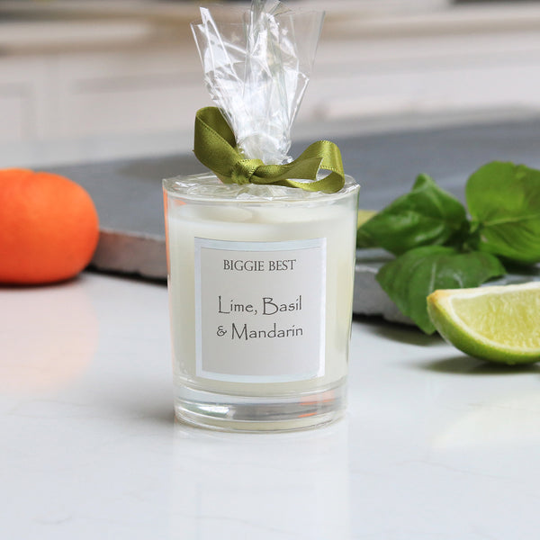 Transform the atmosphere with luxury & opulence. Peppery basil and fruity uplifting lime bring an unexpected twist to your living room, hallway & beyond. 